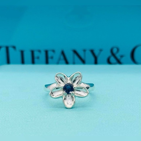 Tiffany & Co. Sterling Silver Iolite Vintage Flower Ring - Picture 4 of 9